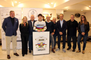 Le pilote du BMX Maximois Ethan Simionato-Fusztey lauréat d&rsquo;un « Trophée du Sport Varois »